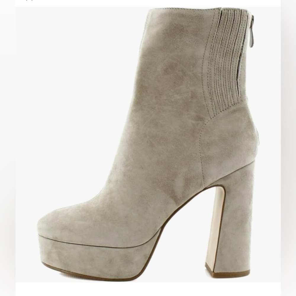 Steve Madden Orlie suede nude boot NWT